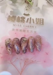 -花系美·美甲美睫精品店