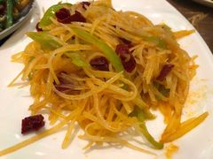 酸辣土豆丝-清真·玛丽亚新疆菜主题餐厅(浙江中路店)