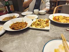 -闫府私房菜·百年鲁菜(恒隆店)