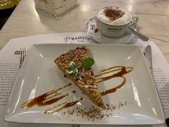 -Majestic Café