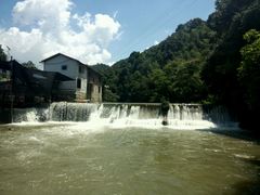 android_upload_pic-大围山峡谷漂流