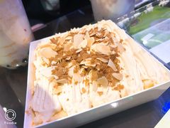 焦糖盒子-欢牛蛋糕屋(萧山万象汇店)