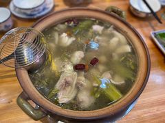 石橄榄炖鸡-洪大厨鸡煲(福田店)