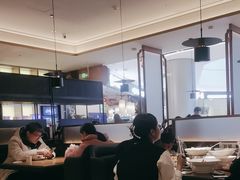 -新白鹿餐厅(滨江银泰店)