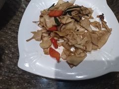 -牛头鱼庄·地道广西菜(西明店)