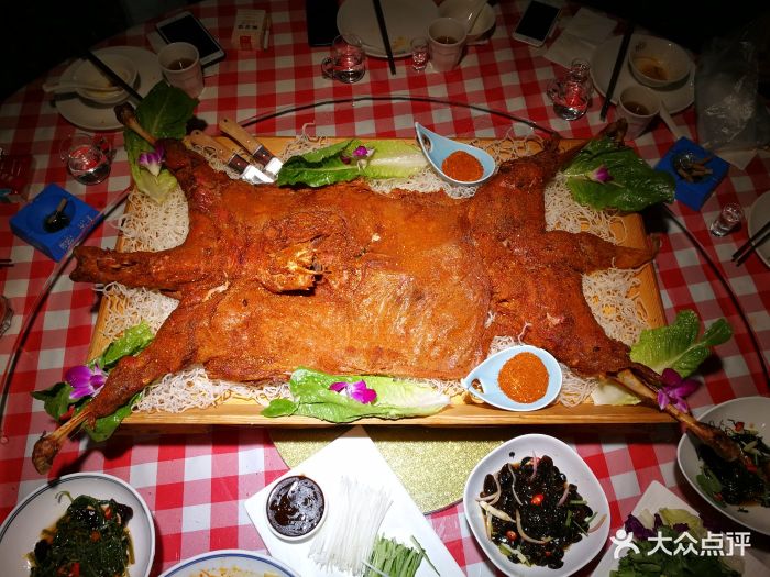 枸杞红了西北特色餐厅烤全羊图片 - 第2张