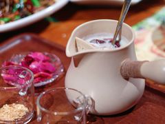-月亮眼花园餐厅书吧酒吧