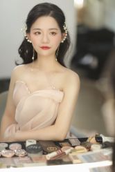 -艾米丽婚纱礼服