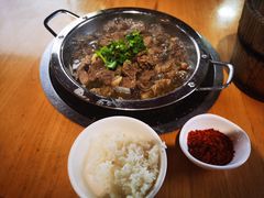 -大众跷脚牛肉馆·非遗传承单位(峨眉山店)