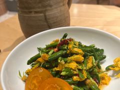 树番茄拌黄瓜花-一坐一忘云南菜(卓悦中心)