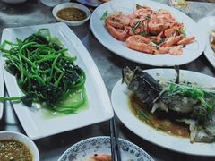 -四川小胡子海鲜(丁村万人海鲜广场店)