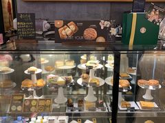 面包甜点陈列柜-星巴克(大连柏威年店)