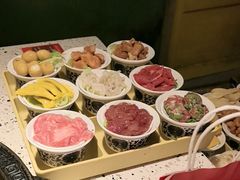 -红九格老火锅(三峡广场店)