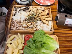 -宣威山野人家·云南菜·菌火锅(金碧店)