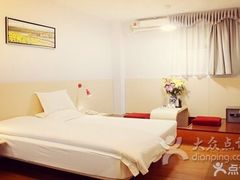 -文星酒店(广州北京路步行街海珠广场地铁站店)