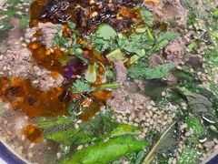 -云阿蛮云南生烫牛肉米线(奉贤路店)