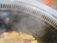 -哈尔滨烧烤·山河村铁锅炖(交大店)