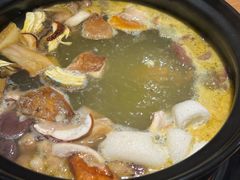 -一朵菌·野生菌探索家火锅(南亚店)