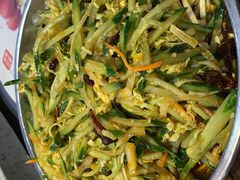 -山河屯铁锅炖(哈西站店)