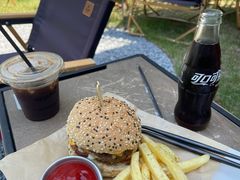 -J Create城市露营咖啡·简餐·宠物(上海动物园店)