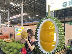 -曼阁市场水果批发市场
