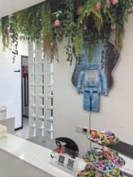 -V7 HAIR SALON