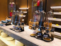 -飨食汇全日制餐厅·昆山皇冠假日酒店(九方店)