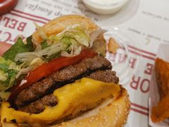 -The Habit Burger Grill 哈比特汉堡(爱琴海店)