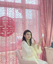 -欣薇婚纱(新源乐汇城店)