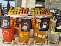 -锦厨国际自助餐厅 · 云端景观 (昆明索菲特大酒店)