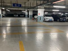 -百盛优客城市广场-停车场