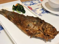 酥鲫鱼-东方饺子王(新奥购物中心店)