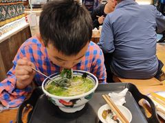 -云阿蛮云南生烫牛肉米线(奉贤路店)