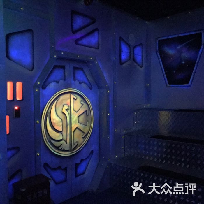 集合石|密室cs轰趴团建综合馆