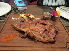 -悦享绿山墙西餐厅