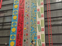 -极限PLAY运动娱乐新世界·团建派对表演休闲馆·室内高空游乐园