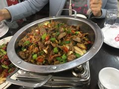 -湖南人家湘菜馆(镇江路店)
