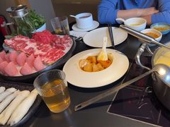 -鲜入唯煮·港式海鲜牛肉火锅(金宝街店)