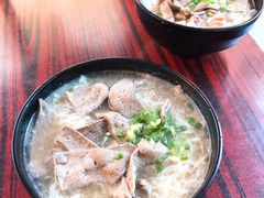 文胸粉-鑫馨餐厅