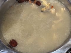 -光头药膳鸡(莱茵小镇店)