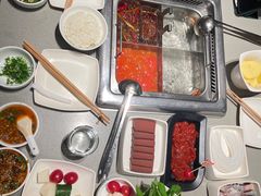-海底捞火锅(珠影星光城夜宵主题店)