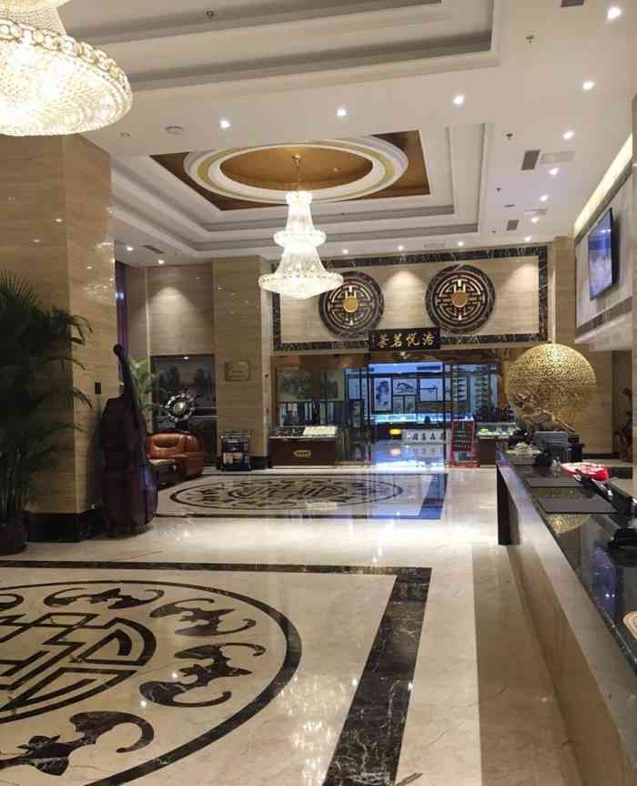 青岛名都凯莱酒店-"居住环境不错,地理位置也不错,出去买东西.