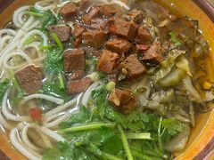 -花溪牛肉粉(八鸽岩店)