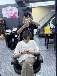 -藤野造型专业烫染接发