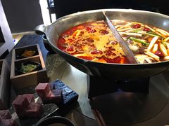 -湊湊火锅·茶憩(新中关购物中心店)