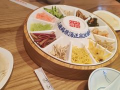 -怪噜范·老贵阳街头名小吃(汇金星力城店)