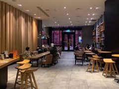 -星巴克臻选(青岛金狮广场店)