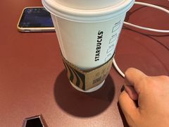 超榛果风味拿铁-星巴克(迪士尼小镇店)
