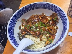 蛤蜊猪肝拌面+虎皮蛋-沪西老弄堂面馆(定西路店)