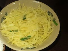 酸辣土豆丝-潇湘阁(昆泰国际大厦店)
